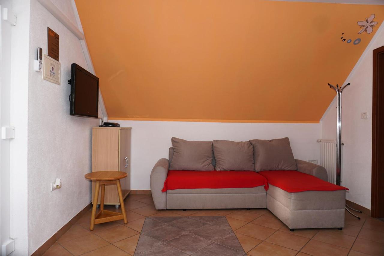 Apartment Ozebek Cerkno Eksteriør bilde